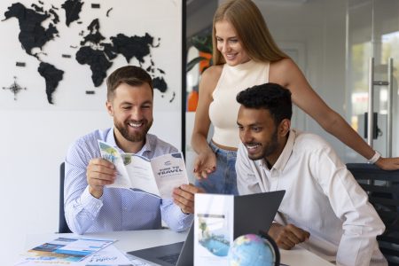 medium-shot-people-travel-agency medium-shot-people-travel-agency